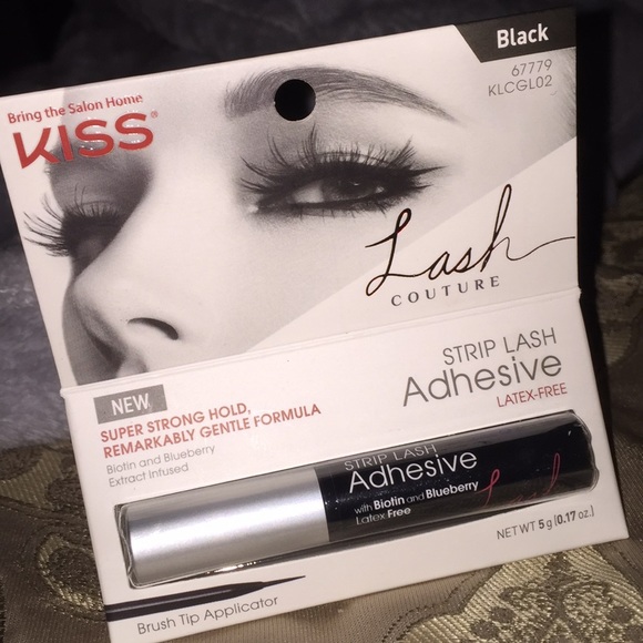 Kiss lash adhesive in Black. - Picture 1 of 4